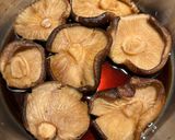 A picture of step 2 of 茶碗蒸し Chawan mushi.