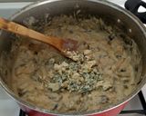 Foto del paso 6 de la receta: Relleno de champiñones, cebolla caramelizada y queso azul