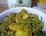 A picture of step 9 of Guvar Phali aur Aloo.