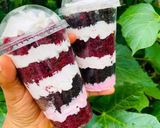 A picture of step 5 of Cake parfait🥰.