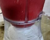 A picture of step 1 of Strawberry Pudding🍓🍓🍓🍮🍮🍮.