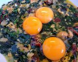 Foto del paso 6 de la receta: 74.🥮Quiche saludable al curry de espinacas, pollo y pasas🥬🍗🍇