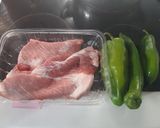 Foto del paso 1 de la receta: Secreto al horno con pimientos asados