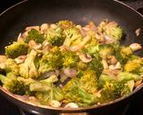 A picture of step 3 of Broccoli stir fry.