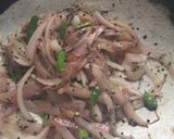 A picture of step 1 of Vada pav sambhar.