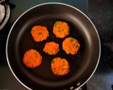 આલુ ટીકીયા (Aloo Tikkiya Recipe In Gujarati) રેસીપી સ્ટેપ3ફોટો