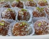 गाजराचे लाडू (gajrache laddu recipe in marathi) रेसिपी स्टेप 5 फोटो 