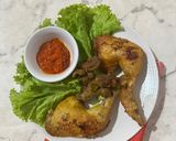 Foto langkah ke 4 dari resep Ayam Goreng Ungkep Bumbu Kuning Santan.