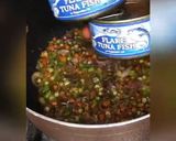 A picture of step 3 of Tuna rice.