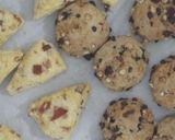 Foto langkah ke 7 dari resep Cheese Scone - Frozen bread.