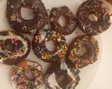 A picture of step 8 of Doughnuts.