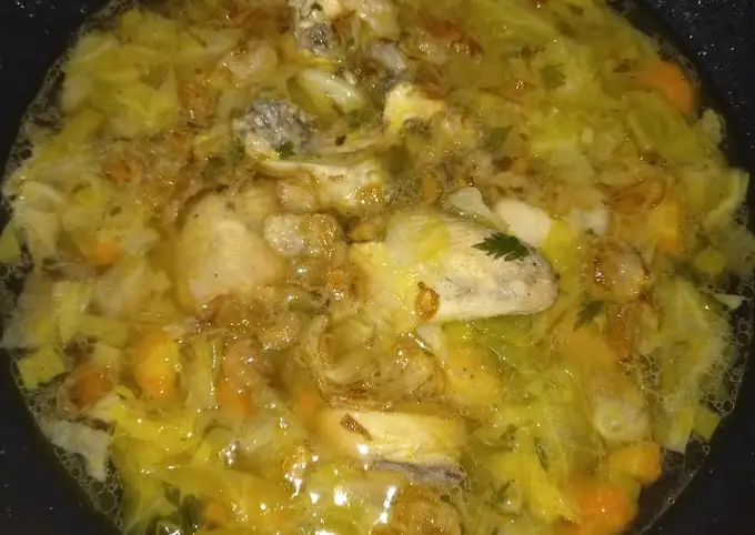 Langkah-langkah untuk membuat Cara bikin Sup Ayam Rumahan