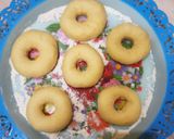 A picture of step 5 of Soft Potato Donuts.