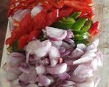Foto langkah ke 1 dari resep Tumisan bawang merah.