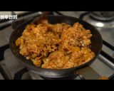 A picture of step 5 of Kimchi fried rice.