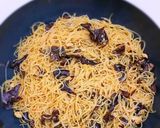 Foto langkah ke 5 dari resep JAPCHAE PEDAS JAWA aka BIHUN GORENG PEDAS MANIS.