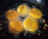 A picture of step 5 of Mini Potato Cake.