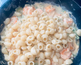 Foto del paso 4 de la receta: Pasta con calabacín y gambas