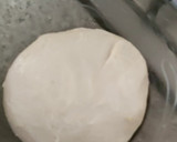 A picture of step 4 of Leopard Print Bread.