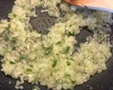 A picture of step 2 of Egg Masala Maggi.