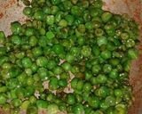 A picture of step 3 of Roasted matar.
