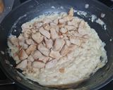 A picture of step 8 of Chicken Alfredo.