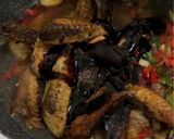 Foto langkah ke 2 dari resep Ikan Tongkol Kecap Pedas.