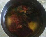 A picture of step 3 of Khajur aur imli ki meethi chutney.