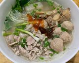 A picture of step 4 of Phở with Rare Beef, Beef Rib Cartilage, and Beef Meatballs.