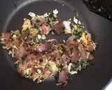 รูปขั้นตอนการทำที่ 4 ของ ขนมกุยช่ายผัดไข่ (มังสวิรัติ)