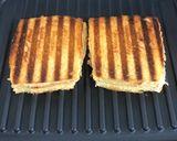 A picture of step 8 of Grilled Chicken Smoked Ham Sandwich.