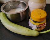 A picture of step 1 of Lauki halwa.