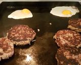Foto del paso 4 de la receta: Hamburguesas caseras a la chapa