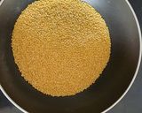 A picture of step 1 of Ashoka Halwa.