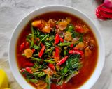 Foto langkah ke 4 dari resep Tumis Kangkung Saos Tiram ala Resto.