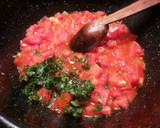 Foto del paso 3 de la receta: Revuelto de tomates peras