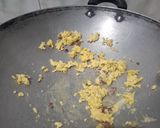 Foto langkah ke 4 dari resep Nasi Goreng ala Masakan Embah - Tidak Pedas, Tanpa Terasi.