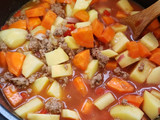 Guiso de carne con papa y zanahoria