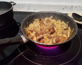 Foto del paso 7 de la receta: Macarrones gratinados con setas y manzana!!