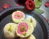 A picture of step 10 of Gulabi Rasskadam.