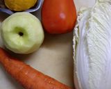 Foto del paso 1 de la receta: Ensalada de akusay, manzana y tomate