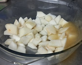Foto del paso 1 de la receta: Torta de peras sin azúcar ni harina