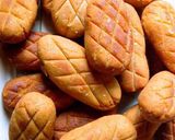 A picture of step 3 of Meethi khasta khajoor.