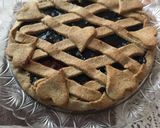 Foto del passaggio 5 della ricetta Crostata di ciliegie con farina integrale e senza lattosio