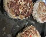 A picture of step 5 of Homemade Beef Burger Patties.