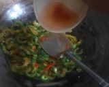 Foto langkah ke 2 dari resep Tumis Pare Kol Ungu.