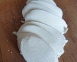 Une image de l'étape 1 de Escalolopes de poulet au four tomates 🍅 mozzarella.