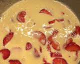 Foto del paso 8 de la receta Bizcocho húmedo de fresas naturales