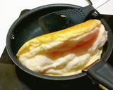 รูปขั้นตอนการทำที่ 5 ของ ไข่เจียวซูเฟล่ ฟูนู่มมม Souffle Omelette 🥚