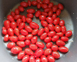 Foto del paso 3 de la receta: Corbatas con pollo en salsa de jitomate
